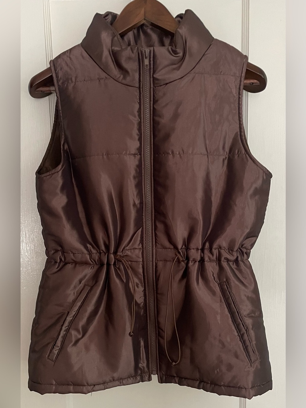 New Directions Metallic Bronze Brown Adjustable Cinch Puffer Vest Womens NWT